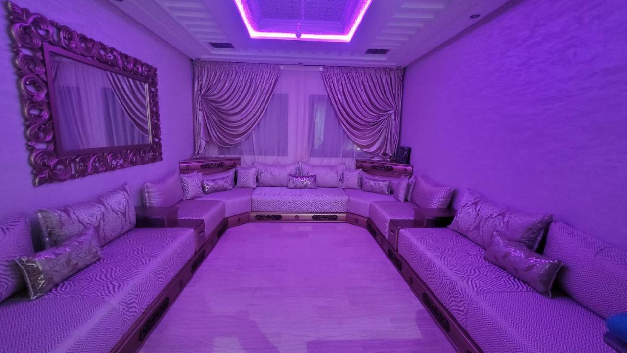 Zr Comfort Fes Exterior photo