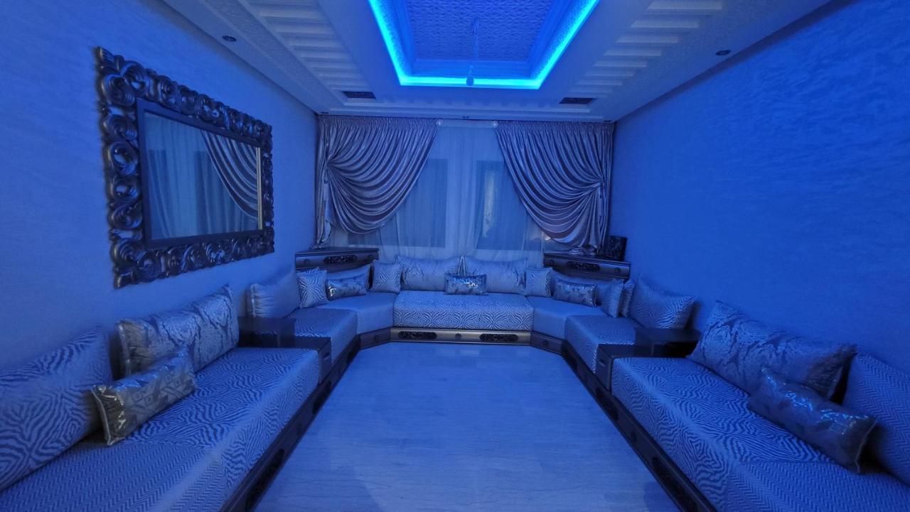 Zr Comfort Fes Exterior photo